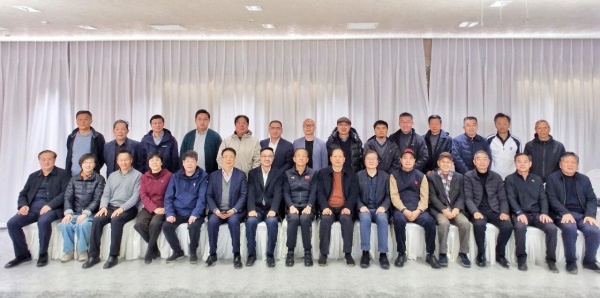 托普云農(nóng)董事長出席浙江省老驥鄉(xiāng)村振興志愿者茶話會(huì)